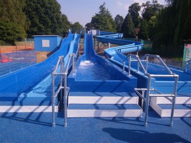 Hippo's Triple Flume Whammy at Guildford Lido